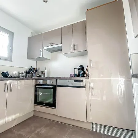 L'odyssée Provençale: Charming Duplex With Medieval Village Views Bormes-les-Mimosas